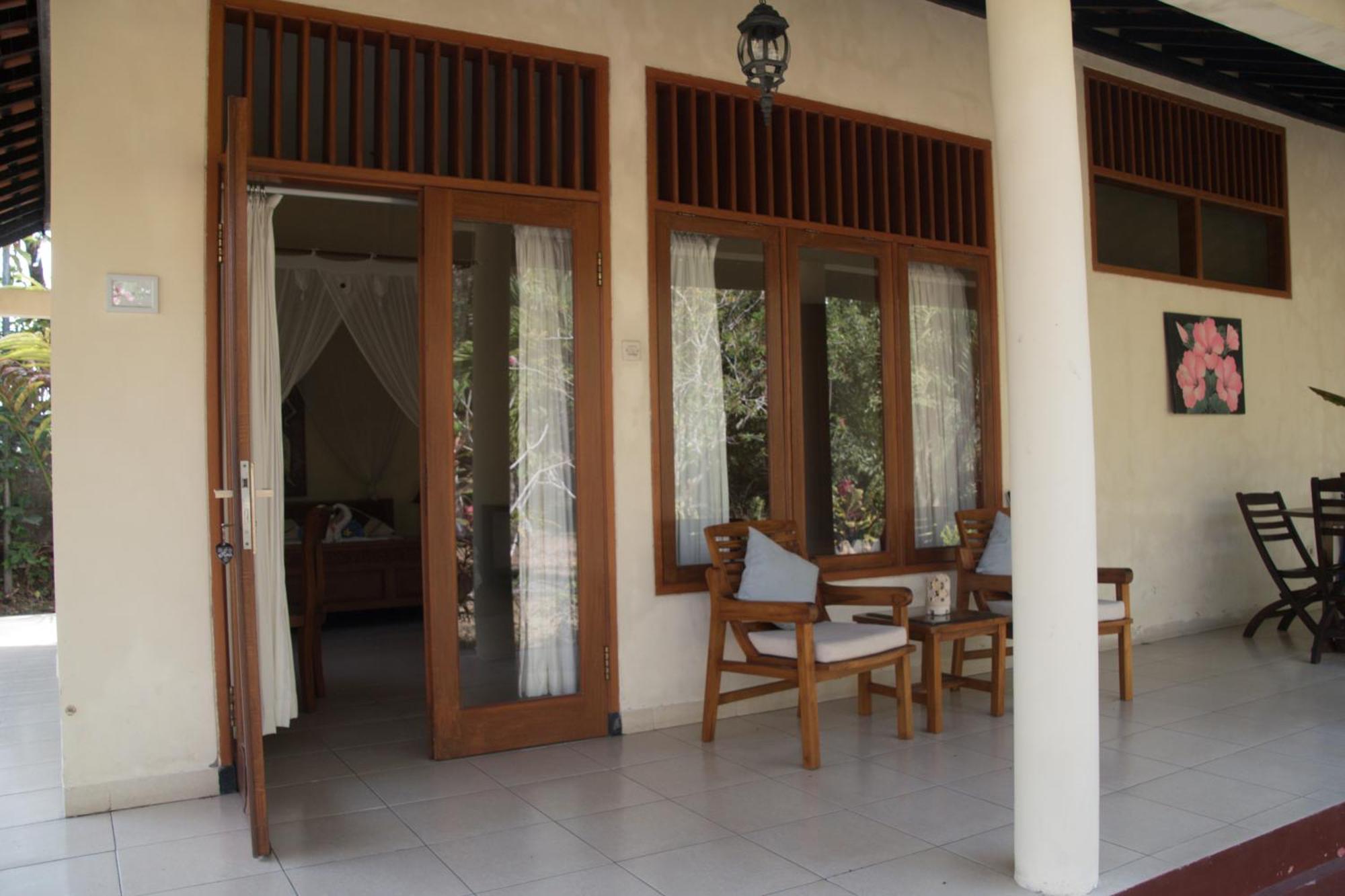 Guesthouse Rumah Senang Kalibaru Luaran gambar