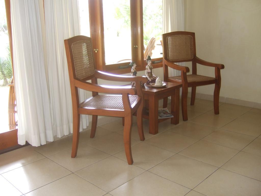 Guesthouse Rumah Senang Kalibaru Luaran gambar