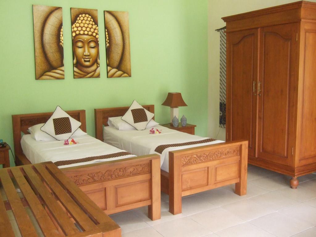 Guesthouse Rumah Senang Kalibaru Luaran gambar
